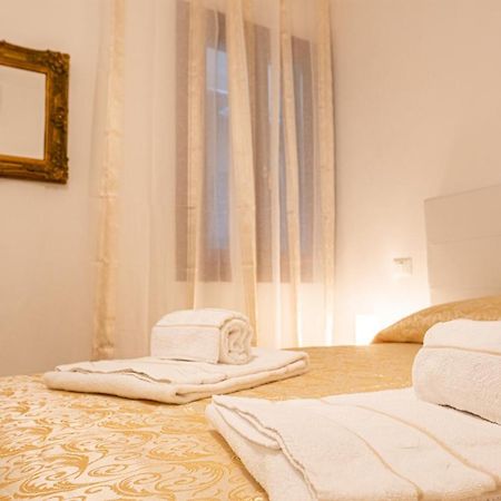 The Heart Of San Marco - Wifi Apartamento Veneza Exterior foto