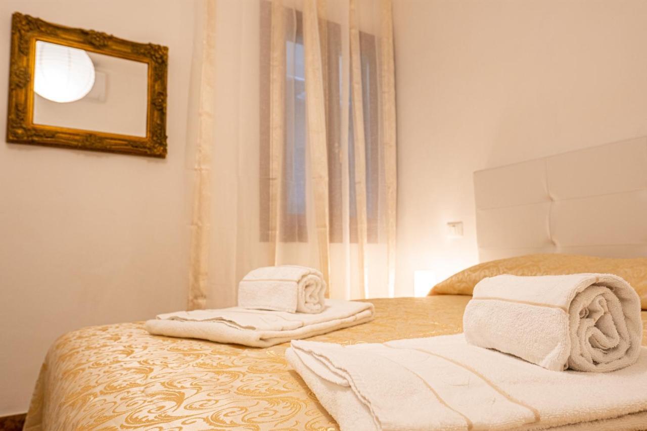 The Heart Of San Marco - Wifi Apartamento Veneza Exterior foto
