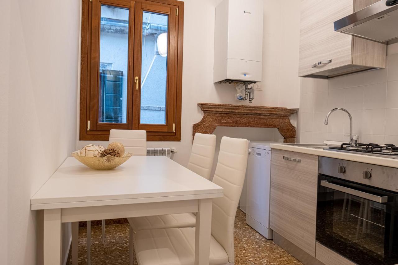 The Heart Of San Marco - Wifi Apartamento Veneza Exterior foto